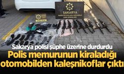 Sakarya polisi şüphe üzerine durdurdu, Polis memurunun kiraladığı otomobilden kaleşnikoflar çıktı