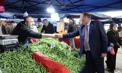 Başkan Ata Pazar Esnafını Gezdi
