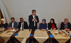 Ahmet Davutoğlu’ndan Sakarya’ya sürpriz ziyaret