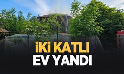 İki katlı ahşap ev yandı