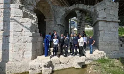 Bakan Yardımcısı Mumcu Serdivan’da kültür yatırımlarını inceledi
