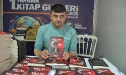 Gözleri görmüyor, kalemi hayata dokunuyor
