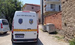 Emekli öğretmen balkondan düşerek hayatını kaybetti