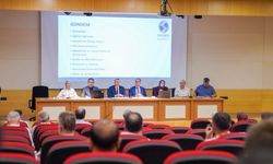 Sakarya Üniversitesi İlahiyat Fakültesinde Akademik Kurul Toplantısı düzenlendi