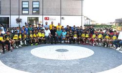 U 11 ligi şampiyonu namağlup Akyazıspor