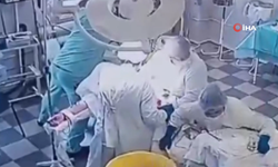 Doktorlar 8.8'lik depreme ameliyatta yakalandı