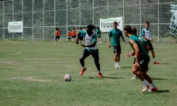 Sakaryaspor denemeye almıştı... Nijaryalı genç santrafor beğenildi
