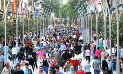 TÜİK açıkladı: Türkiye'nin yeni nüfusu belli oldu