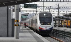 Memurlar iş bıraktı: Bazı şehirlerde tren seferleri durdu