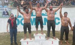 Büyükşehir’in pehlivanı Kütahya’da kürsüye çıktı