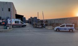 Makineye sıkışan işçi hayatını kaybetti