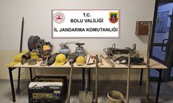 Bolu'da kaçak kazı yapan 3 kişi suçüstü yakalandı