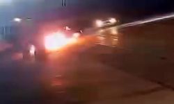 Kocaeli'de seyir halindeki otomobil alevlere teslim oldu