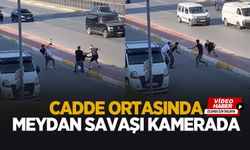 Cadde ortasında çekiç ve sopalı kavga