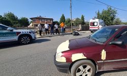 Akyazı'da motosiklet ile otomobil çarpıştı: 1 yaralı