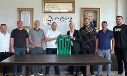Sakaryaspor'un forma kol sponsoru belli oldu