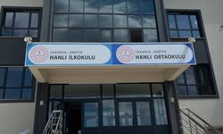 Hanlı İlköğretim Okulu açılış için gün sayıyor