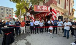 Söğütlü’de Nehir Tavuk Döner açıldı