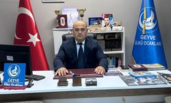 Geyve Ülkü Ocakları’nda bayrak değişimi