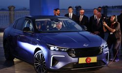 Erdoğan’a, TOGG’un yeni modeli T10F hediye edildi