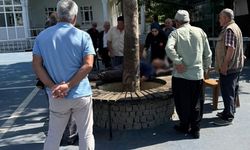 Akyazı’da cami bahçesinde fenalaşan adam hastaneye kaldırıldı