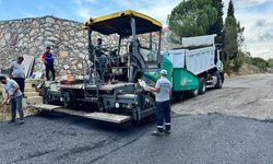 Serdivan'da yol yapım ve yenileme çalışmaları devam ediyor