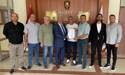 Pamukova CHP İlçe Başkanı Uysal ve ekibi mazbatalarını aldı