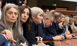 Ayça Taşkent, İmamoğlu'nun diploma davasının ilk duruşmasına katıldı