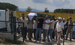 Beyin kanamasından hayatını kaybeden iki çocuk annesine acı veda