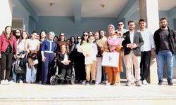 Öğrencilerden kanseri yenen Melike’ye destek