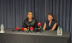 Şarkıcı İrem Derici: "Alnım ana sütüm kadar ak"
