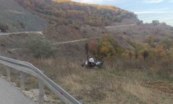 Bilecik'te kontrolden çıkan motosiklet devrildi, sürücüsü yaralandı