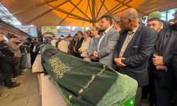 Çöken binada hayatını kaybeden anne, baba ve iki çocuğu toprağa verildi