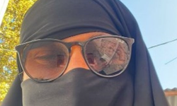 Çarşafla gezen erkek şahıs gözaltına alındı