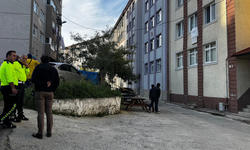 Bunalıma giren genç beşinci kattan atladı