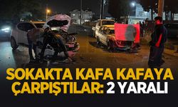 Otomobiller kafa kafaya çarpıştı: 2 yaralı