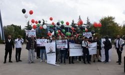 Gazzeli çocuklar için gökyüzüne balon bıraktılar