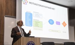 "Sosyal girişimcilik bireysel çabadan çok toplumsal bilinçle mümkün"