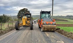 Serdivan Belediyesi yol yapım ve yenileme çalışmalarını sürdürüyor