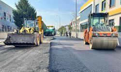 Köprübaşı Mahallesi’nde sıcak asfalt hamlesi