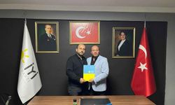 İYİ Parti Ferizli kongresinde Ömer Deniz yeniden başkan seçildi