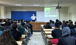 SUBÜ Bilişim Teknolojileri MYO’da mobil fotoğrafçılık atölyesi düzenlendi