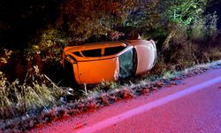 Otomobil takla attı: Yaralı sürücü ehliyetsiz çıktı