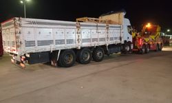 Kamyon çekiciye arkadan çarptı: 1 ölü