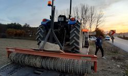 Tarım aletinin altında kalan çiftçi ağır yaralandı