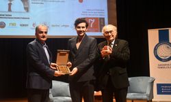 Prof. Dr. Nevzat Tarhan SAÜ'de ailenin önemini vurguladı