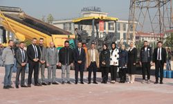 Erenler'de asfalt seferberliği: Başkan Dinç çalışmaları yerinde inceledi