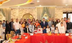 İl Sağlık Müdürü Özdemir'den lösemili çocuklara moral ziyareti