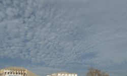 Görenler telefonuna sarıldı! Sıra dışı bulut oluşumu dikkat çekti