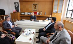 BBP Adapazarı İlçe Başkanı Akosman’dan Öğretmenler Günü ziyareti